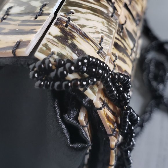 Authentic Mod by Design Shell Cross-body Bag - Picture 8 of 12